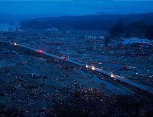 عکس/ سالگرد حادثه سونامی مرگبار در ژاپن