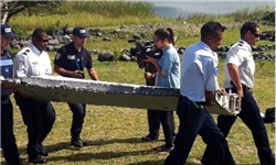 لاشه هواپیمایی مالزیایی که سال قبل مفقود شده بود در سواحل ماداگاسکار پیدا شد + عکس
