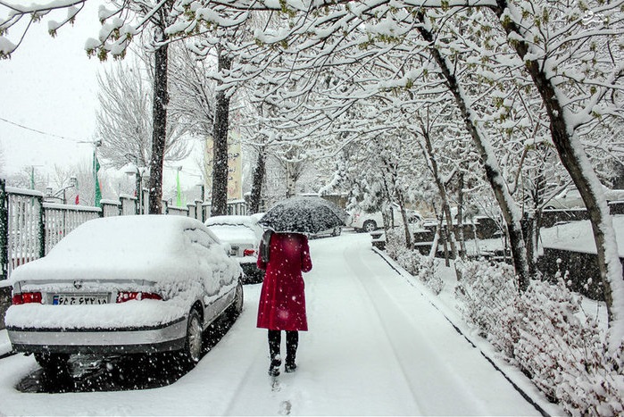 بارش برف در آستانه بهار در تبریز و ارومیه