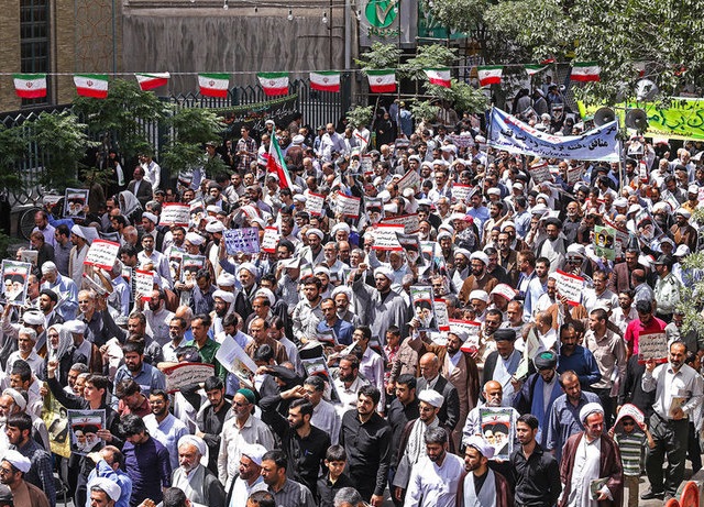 عکس/ راهپیمایی یوم الله 15 خرداد در قم