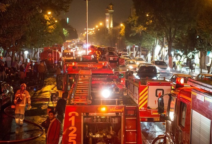 آتش‌سوزی گسترده در سرچشمه تهران