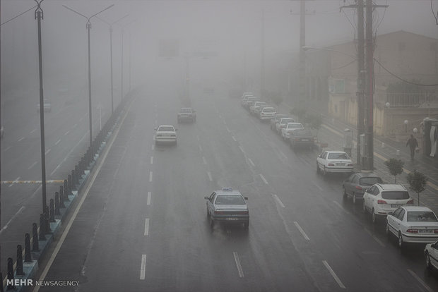 مه گرفتگی و کاهش دید دربرخی از جاده ها