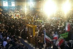 حاشیه‌های همایش چندهزار نفری حامیان رئیسی در تهران