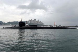 ترامپ از اعزام دو زیردریایی هسته‌ای آمریکا به آب‌های کره خبر داد