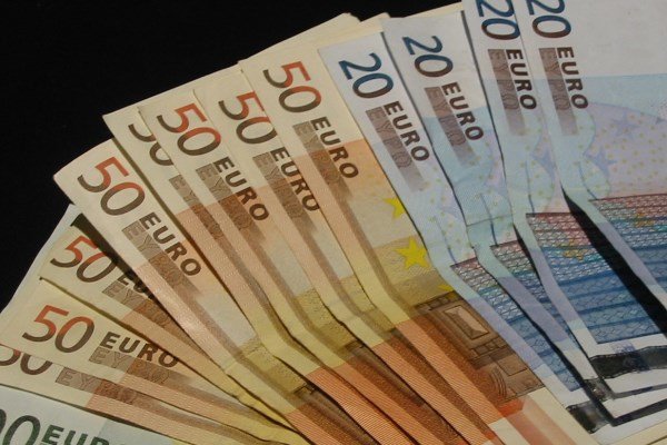 جمهوری چک در حال پیوستن به واحد پول یورو