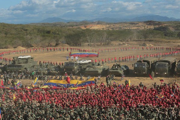 آغاز بزرگترین رزمایش نظامی تاریخ ونزوئلا