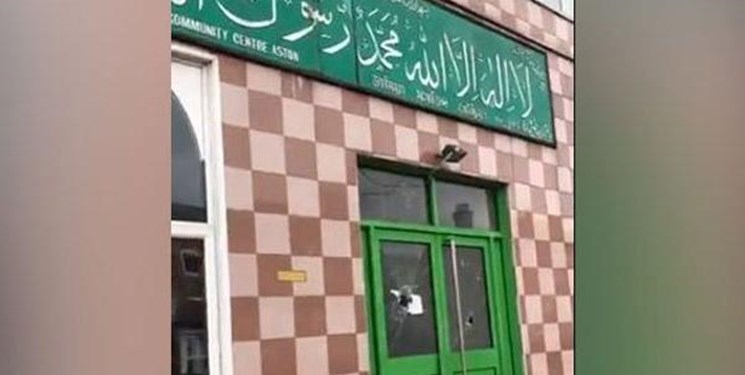افراد ناشناس به مساجد در «بیرمنگام» انگلیس حمله کردند +فیلم