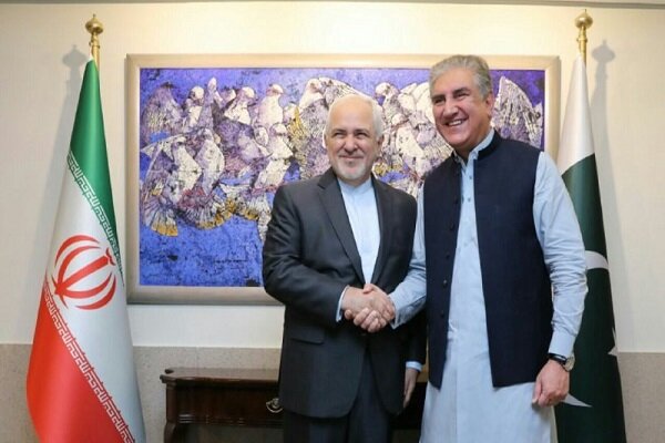 ظریف با وزیر خارجه پاکستان دیدار و گفتگو کرد