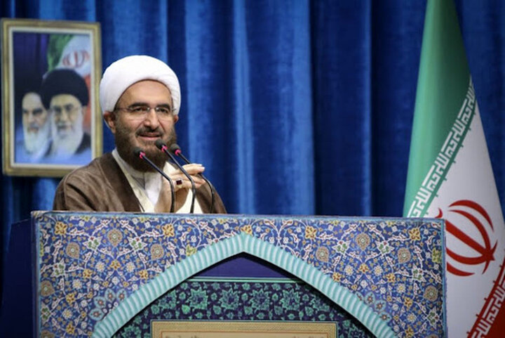 خطیب موقت نماز جمعه تهران درباره عملیات وعده صادق، گفت: این عملیات غرورآفرین و شگفتی‌ساز یک پاسخ موازن و یک واکنش حداقلی بود.