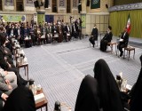 امام خامنه ای در دیدار شاعران: غربی‌ها از زن ایرانی کینه دارند و به دروغ خود را طرفدار حقوق زن معرفی می‌کنند